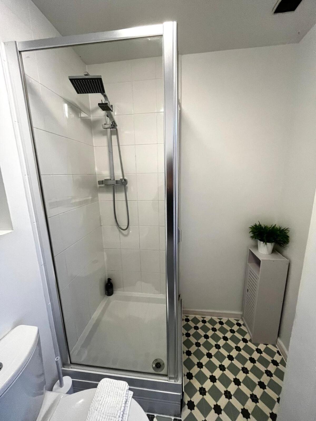 Serene 2-Bed Flat With Canal Views - Coop Live & Ethiad Manchester Esterno foto